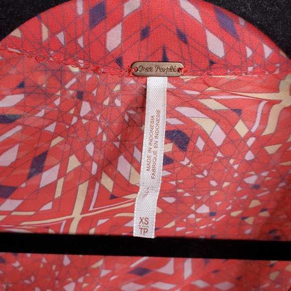 FREE PEOPLE Easy Rider Pink Printed Button Down Lightweight Top Sz X-Small XS - Picture 5 of 7